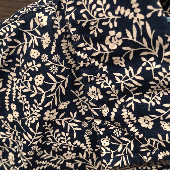 BANANA REPUBLIC GRANT FIT FLORAL BUTTON UP - Picture 3 of 4
